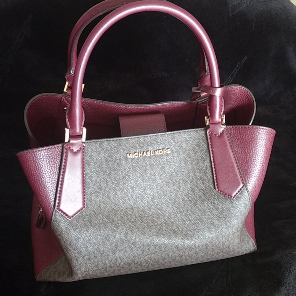 Michael Kors Large Satchel Crossbody